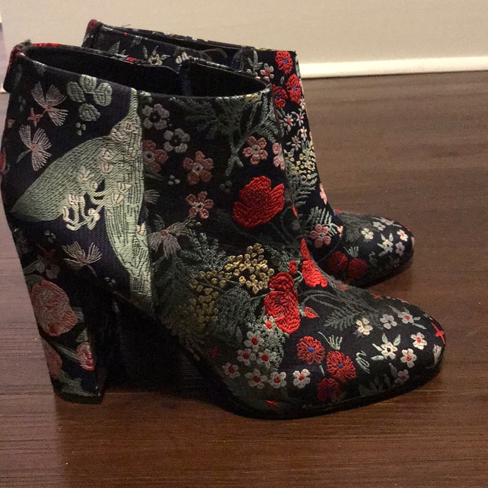 Sam Edelman “Cambell” floral ankle boogie heels